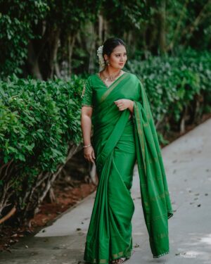 Amulya Instagram - ನನಗೆ ಇಷ್ಟವಾದಬಣ್ಣದ ಸೀರೆ💚

PC - @naveenvcphotography