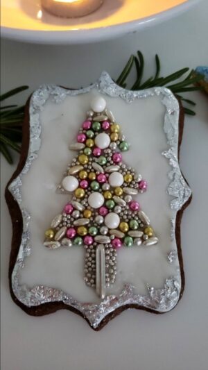 Amy Bouzaglo Instagram - #Christmas #cookies #glitter