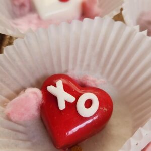 Amy Bouzaglo Instagram - Burnt Caramel Chocolate #love #bonbon #exs #pinkcottoncandy