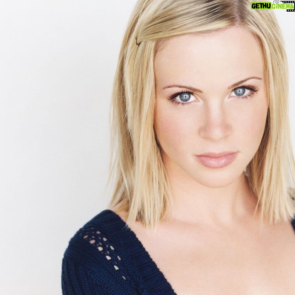 Amy Gumenick - 1.4K Likes - To chop or not to chop? That is the question. 💇🏼♀️ #Throwbackthursday to my first professional headshots with the one and only @danapatrickphoto! #tbt #collegedays #headshot #actorslife #newyearnewhair #readyforchange
