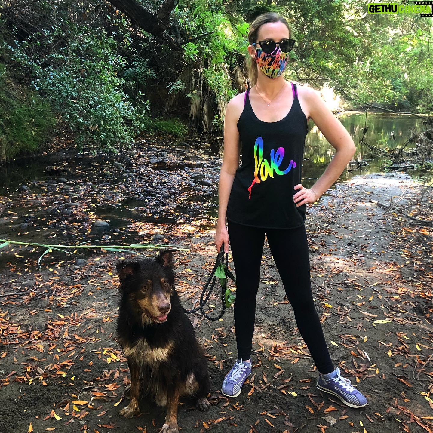 Amy Gumenick - 1.3K Likes - All you need is love...and a mask! ❤️🧡💛💚💙💜 Mask and tank by @rubenrojas #weekendvibes #natureisthebestmedicine #girlsbestfriend #rescuedogsofinstagram