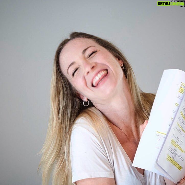 Amy Gumenick - 0.9K Likes - Hello 2021, let’s all do more of what makes us smile. Sound good? 🤪 Wishing you all a happy, healthy New Year! #2021 #newyearnewgoals #smile #choosejoy #positivevibes