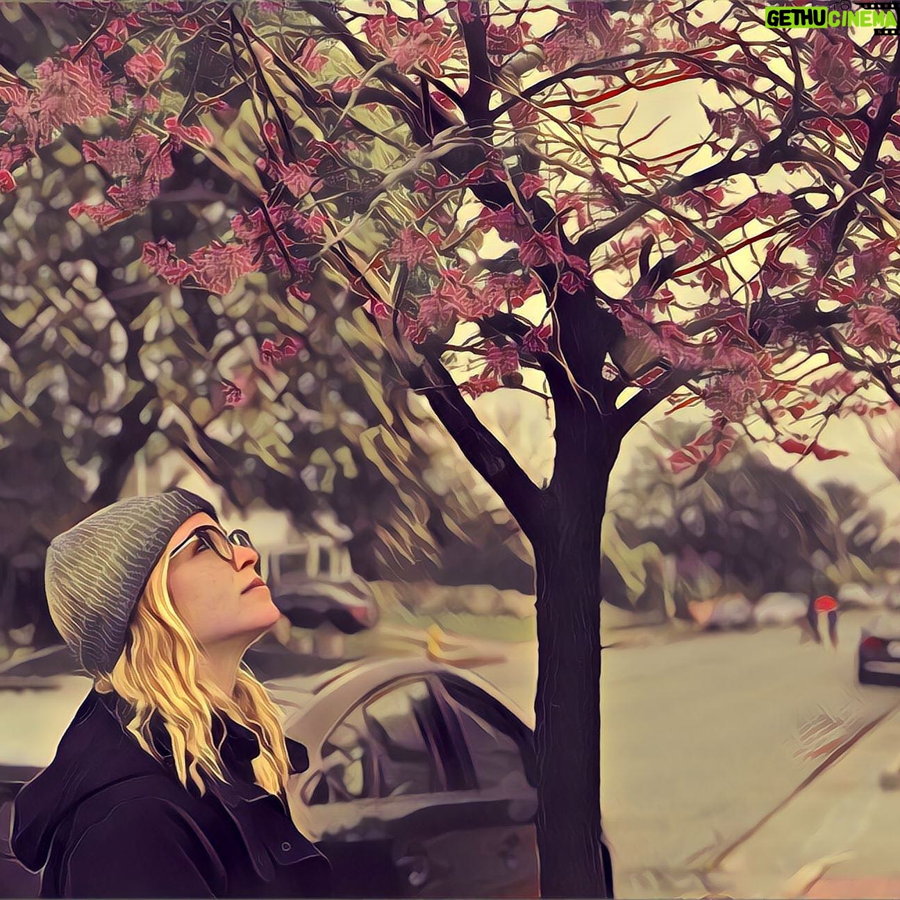 Amy Gumenick - 892 Likes - “Yesterday is gone. Tomorrow has not yet come. We have only today. Let us begin.” #MotherTheresa 🍂 #lookingforward #inthemoment #bepresent #inspiration #positivevibes #prisma #painting #nature #breathe