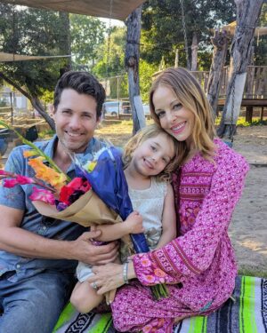 Amy Paffrath Instagram - And just like that our little girl is off to Kindergarten 🎓
Ember isn't the only one navigating big feelings about this change. It's been a super emotional week as we all traverse the transition from our cozy little co-op to the behemoth that is LAUSD. Embracing the next chapter with courage and excitement and accepting the sadness that comes with leaving behind the safety and security of a community we love so much. Looking forward to nurturing the lifelong friendships we've all been so privileged to make as well as the new ones that will undoubtedly come along on our sweet girl's educational journey. 

Make new friends but keep the old, one is silver and the other is gold. A circle's round, it has no end, that's how long I want to be your friend. 🎶

I'm not crying 😭 (of course I am and everyone knows it 🫶🏻)

#coop #coopfamily #cooperativepreschool #transitions