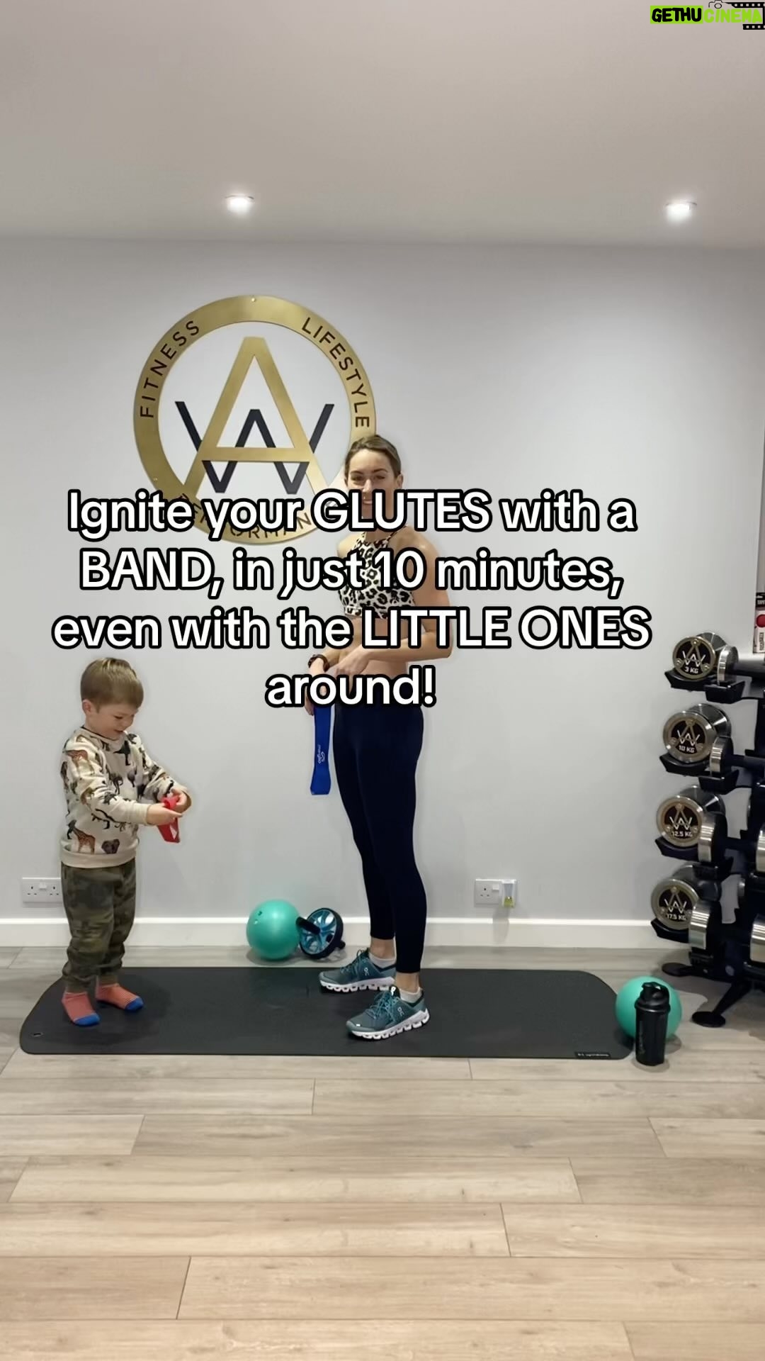 Amy Williams - 115 Likes - 🔥 Ignite your glutes with a band, in just 10 minutes, even with the little ones around!
Join me for a quick and effective band glute workout that will have you feeling the burn in all the right places.
Say goodbye to excuses and hello to stronger, sculpted glutes! Grab your bands, gather the kids, and let’s get moving together. Aim for 30secs per exercise per side.
Save for your collections and for when you next have a 10min window free! Interested in online coaching? Drop me a message or click 🔗 in bio.
#GluteGains #QuickWorkout #FamilyFitness #trainingtips #gluteworkout #gluteburn #onlinetraining #onlinecoaching #fitmum #workoutwithkids
