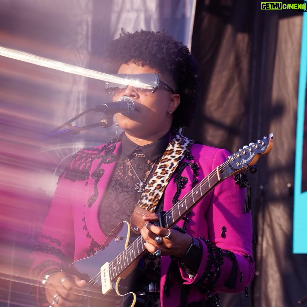 Amythyst Kiah - 596 Likes - @healingappalachia 🙏🏾🎶
🗓️9/21/23
@americanafest tomorrow at @3rdandlindsley!
📸: @cowtownchad