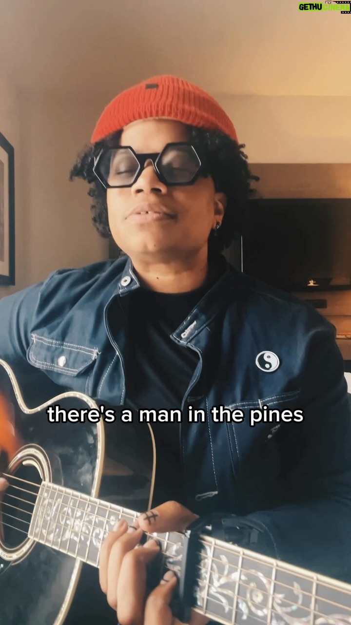 Amythyst Kiah - 621 Likes - Itās been a week since In The Pines was released! If you havenāt checked it out yet, head to the link in my bio and add it to your favorite playlist š«¶š¾