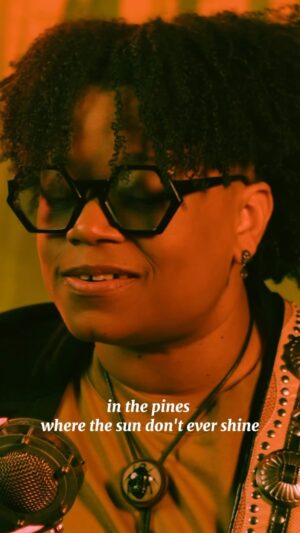 Amythyst Kiah Instagram - “In the pines, where the sun don’t ever shine...” ✨

Very excited to be bringing you new music. This one is special and i can’t wait for you to hear it. Presave link in bio.