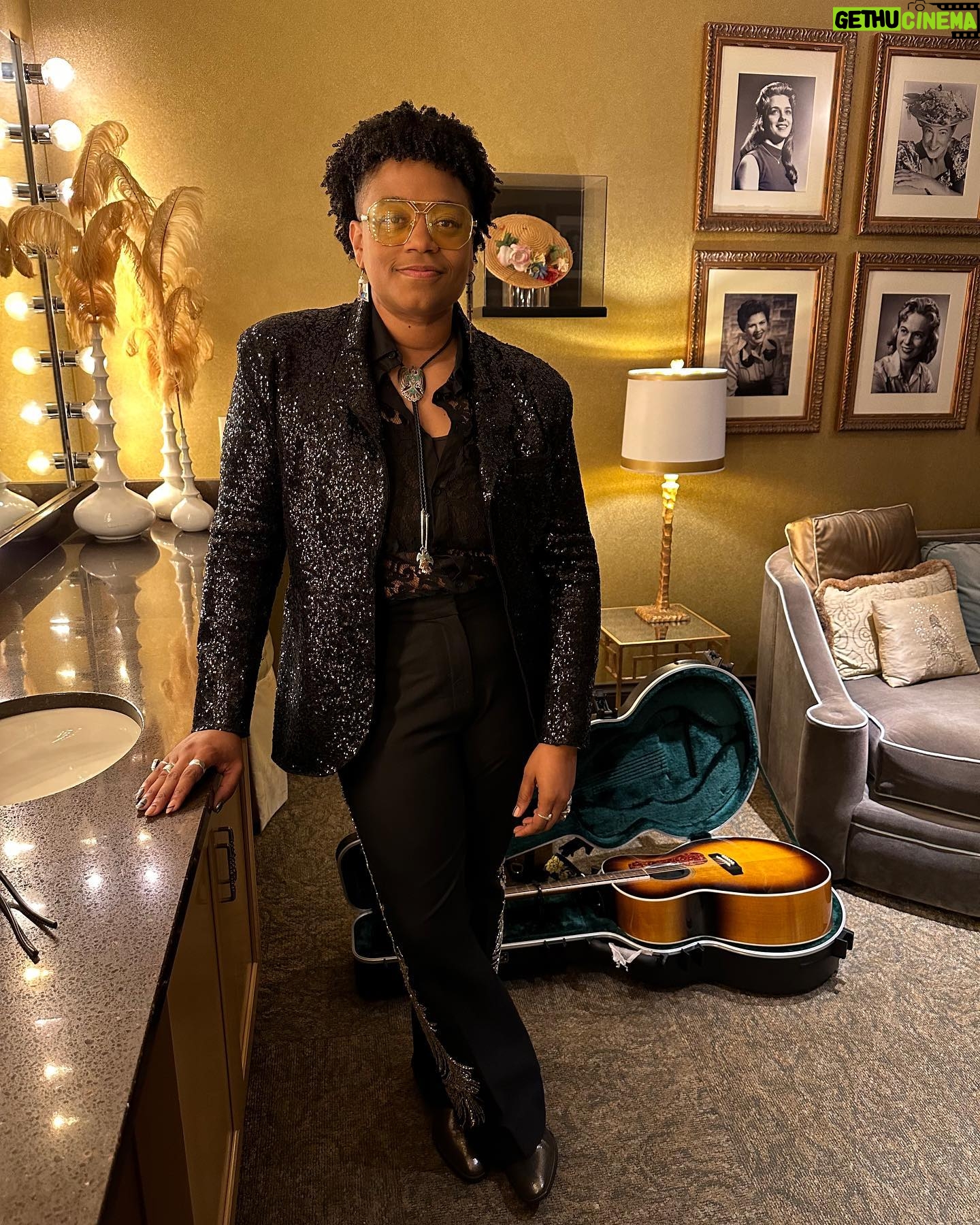 Amythyst Kiah - 678 Likes - @opry last night!⚡️Thanks for having me.
Outfit by @elisefife