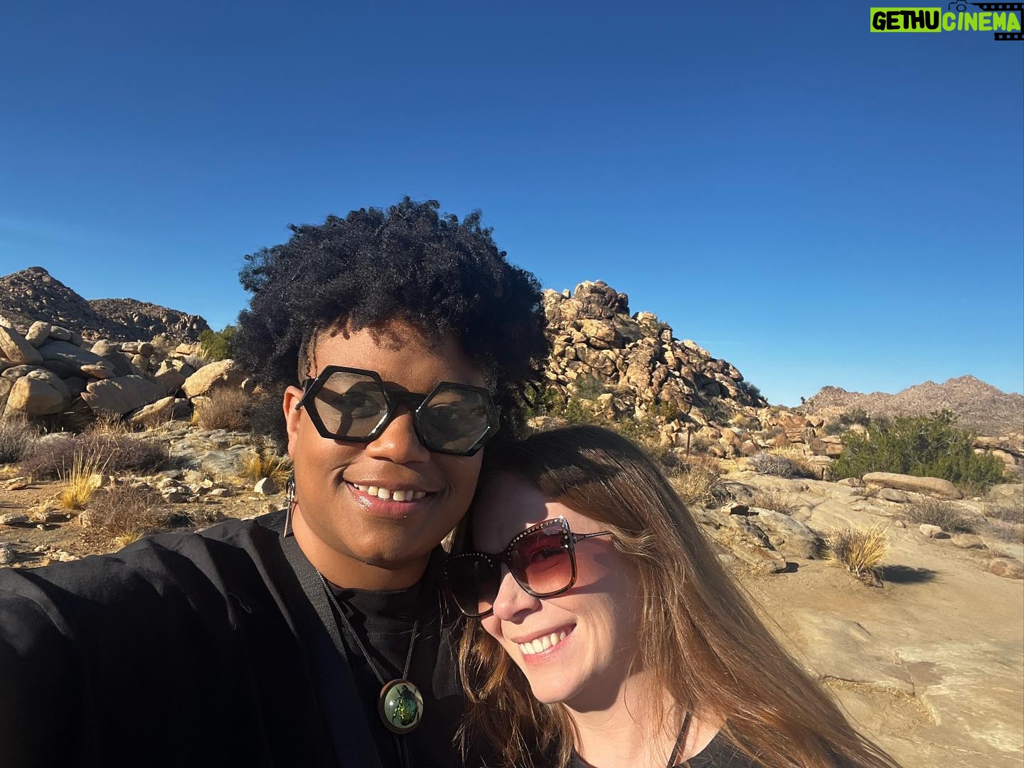 Amythyst Kiah - 1.4K Likes - The desert looks good on us 😎 . Thank you @orvillepeck for being the sweetest and for a great weekend. 🤠