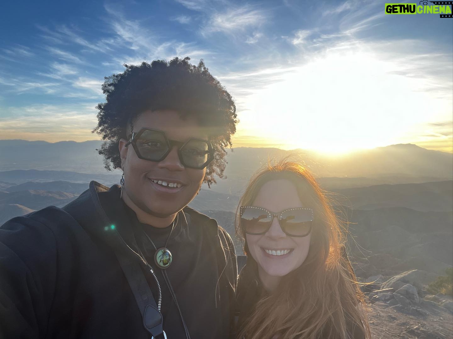 Amythyst Kiah - 1.4K Likes - The desert looks good on us 😎 . Thank you @orvillepeck for being the sweetest and for a great weekend. 🤠
