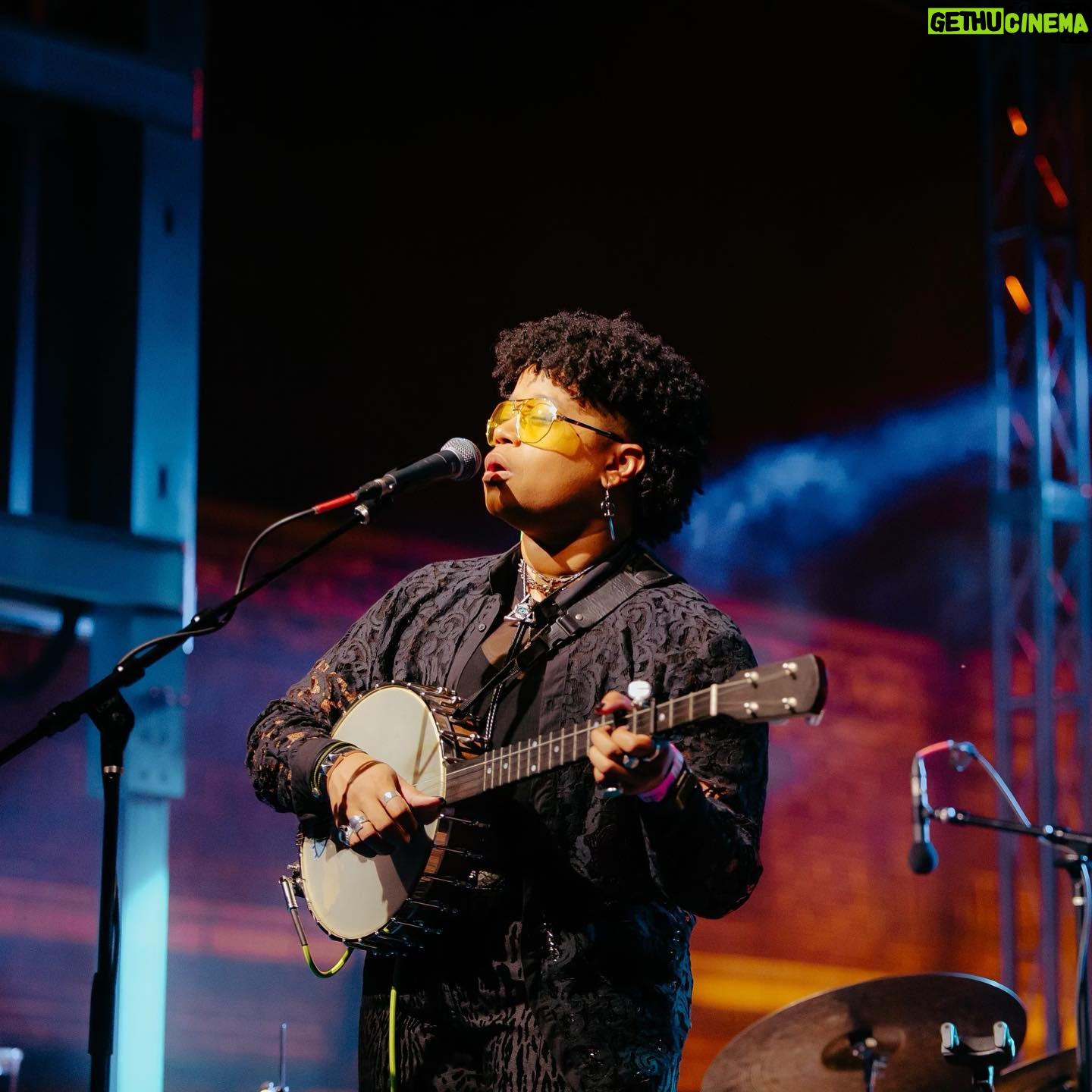 Amythyst Kiah - 461 Likes - It was so good to be back at one of my favorite festivals, @bristolrhythm, this past weekend. In the spirit of keeping the party going, I'm excited to announce I'll be playing a solo show with my old pals in @49winchester at @etsumartinctr on December 16! Tickets on sale this Friday 9/15 at 10 AM. ✌🏾🎟️
📸: @sophieharrisphoto