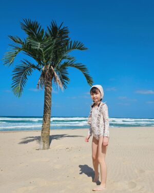 An Tae-rin Instagram - .

🌊 🌴⛱️

@la.camel_atelier
#수영복#라카멜 
#여아수영복#아기수영복