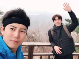 An Woo-yeon Instagram - #등산 #네지훈이형