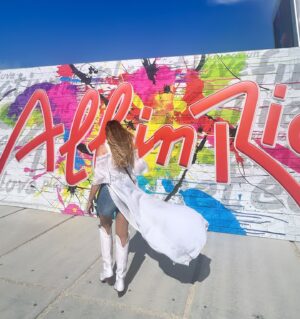 Ana Brinca Instagram - Rock in Rio . Ontem foi para valer e até ao final 🩵🎸😌
.
.
.
.
.
.
.
.
#zaraoutfit #festival #outfitfestival #rockinrio2024 #rockmusic #musicfestival