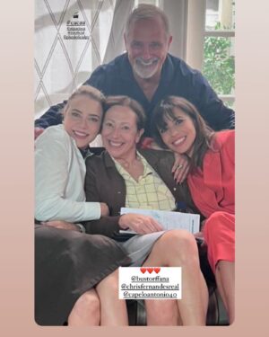 Ana Bustorff Instagram - Cacau #novela @chrisfernandesreal @capelo_antonio @teresa_tavares 

@pluraloficialpt @tvinovelas @tvioficial @tvificcao @mjcarioca @_edgardmiranda ❤️
Que Categoria ☀️🌟❤️