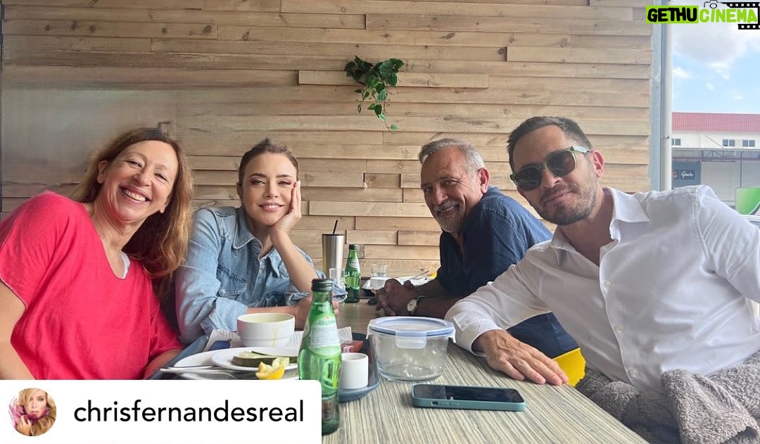 Ana Bustorff - 113 Likes - Posted @withregram • @chrisfernandesreal Foca no trio de milhões : @bustorffana @sergiopraia_ @capelo_antonio #cacau #portugal 🎬
Que Categoria ❤️
@pluraloficialpt @chrisfernandesreal @capelo_antonio @sergiopraia_
@tvinovelas @pluraloficialpt @tvificcao @tvioficial @_edgardmiranda @mjcarioca 🌟