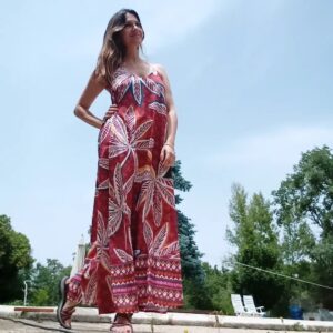 Ana Ruiz Instagram - Y aunque no lo parezca ... ¡El verano ya llegó!

@dolorescortesswimwear #verano #veranoraro #junio #viernes #aparezcoporaqui #summer #summerwear #muchascosas #mirandoalcielo