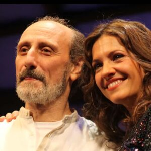 Ana Ruiz Instagram - Haciendo teatro soy feliz, me siento libre y creo que es la esencia de un actor. Con él descubrí mi vocación siendo una niña y espero poder seguir disfrutando de él y con él por muchos años… Por las obras que han sido, por las que son y por las que serán. 
Inevitable pensar en este día en @jose_luis_gil_sanz , un grande del teatro con el que tantas cosas buenas he vivido,creado y compartido en un escenario. Se te echa de menos sobre las tablas ❤️

#¡Felizdiamundialdelteatro!
#teatro #profesion #vocacion #mivida #libre #amor #actriz #trocitosdemi #compañeros #obras #mirandoalcielo