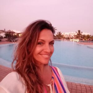 Ana Ruiz Instagram - Volver con las pilas cargadas 💪🏼🇨🇻

#vacaciones #seacabo #volver #pilascargadas #energia #viajar #travel #viajes #afortunada #noviembre #veroño #otoño #afortunada #relax #descanso #caboverde #mirandoalcielo