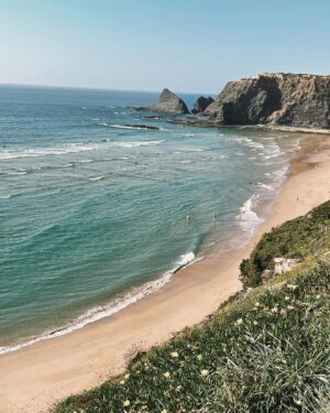 Ana Tapajós Instagram - Todo dia um lugar novo pra se apaixonar na costa Portuguesa.

Odeceixe Beach. Praia de Odeceixe.