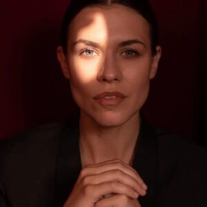 Ana Ularu Instagram - “You don’t take a photograph, you make it.”

— Ansel Adams

Câteva vieți deja se împlinesc de când @alexgalmeanu și cu mine încă nu reușim să ne plictisim de joacă împreună.

Camaradul de azi - EOS R5, din noua generație R de la @CanonRomania (cu care eu mă înțeleg taare bine și care e singurul digital între diverșii prieteni analogi din colecția-mi de camere). Un proiect parte a campaniei Generația R, pe care îl puteți descoperi integral în @decatorevista.

@anca.romanescu @afewgoodpunks 

#DecâtoRevistă #Canon #liveforthestory #GeneratiaR