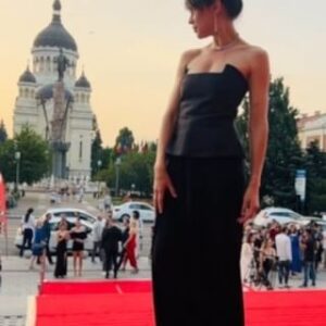 Ana Ularu Instagram - @tiffromania te ♥️