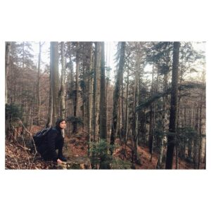 Ana Ularu Instagram - Forest/Elven #magic #vagabonds #nomadactor #romania #production #nature #nurture #home #artistsoninstagram