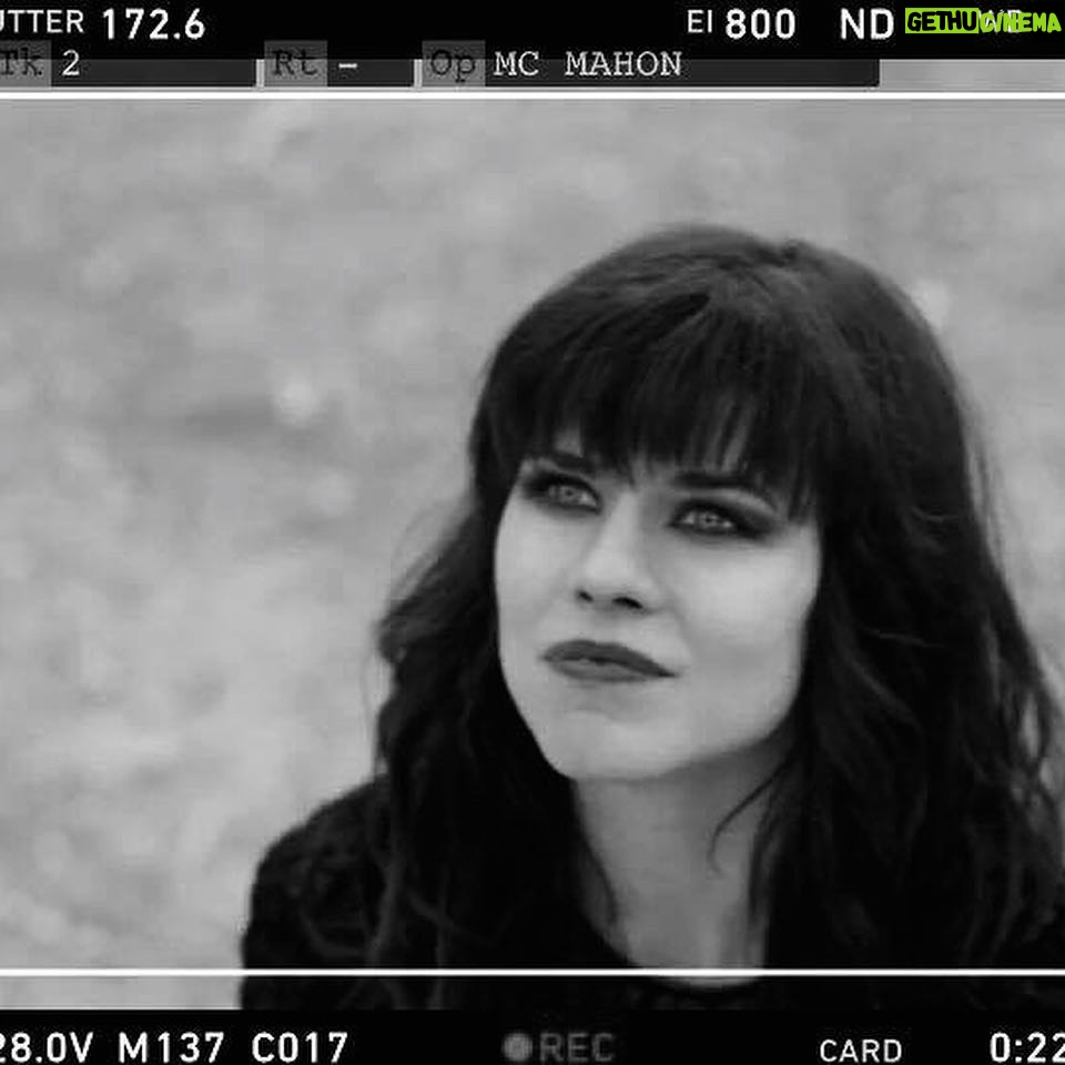 Ana Ularu - 1.1K Likes - Bring on the biopic// fuerza/cervello/cojones.
#janefonda #revolution #warrior #cinema #janefondainfiveacts