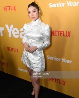 Ana Yi Puig Instagram - survived my very first premiere and it was the most magical night! still in disbelief that I get to call these brilliant, beautiful humans my friends. I cannot wait for the world to have you, @senioryearnetflix ✨

👗: @saulee 
💄: @stephhcardenas
👠: @stevemadden