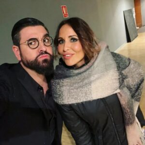 Ana de Caro Instagram - Mi queridísimo @_manusanchez_ y placer llevar a Huelva en un 28F en @tierratalentotv . Gracias por dejarme compartir esta Andalucía  en nuestra casa @canalsurradiotv