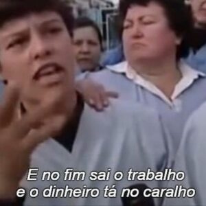 Anabela Mota Ribeiro Instagram - Dia do Trabalhador (post de pessoa cada vez mais politizada). 
1. Esta é a imagem que vou usar quando me convidarem para trabalhar de borla, em especial tratando-se de instituições que têm guito.
2. Só não tenho a nostalgia inteira de não ter estado na Alameda, em 1974, porque tive um pouco essa sensação de plenitude no último 25 de Abril, na avenida.
3. Comovo-me de pensar no regresso de tantas pessoas para o 1 Maio. Naqueles que já puderam regressar a casa. Como o Zé Mário Branco.