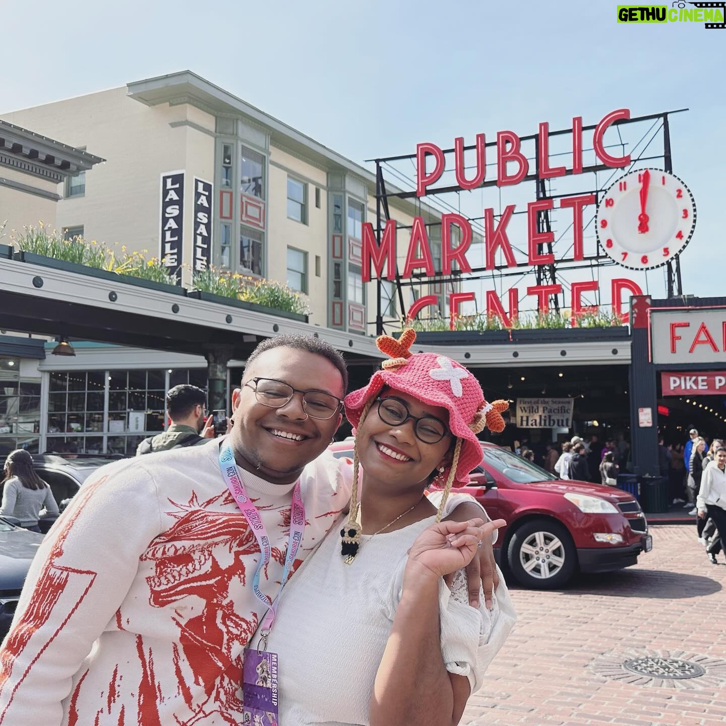 Anairis Quinones - 765 Likes - SAKURA-CON YOU WERE AMAZING!! Thank you staff and attendees for the wonderful chats, vibes, and laughs. Yāall made our first time in Seattle AMAZING and I cannot wait to come back ā¤ļø
s/o to the sun for showing up all weekend tho u a real one
#sakuracon #sakuracon2024 #sakuracon24 #seattle