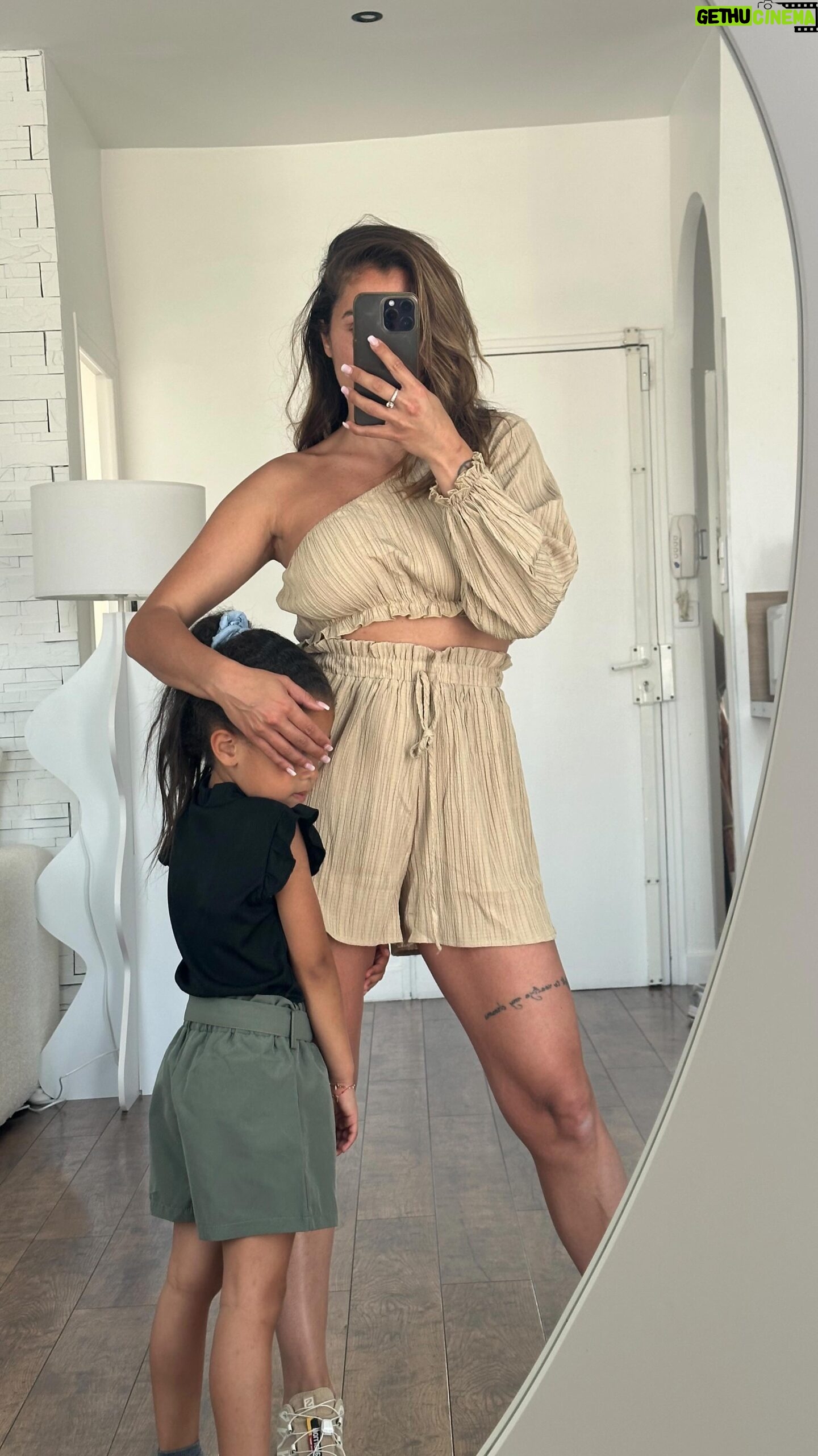 Anaïs Camizuli - 8K Likes - Ma Best 🤍
FMANAI (-15% dès 29€ d’achat, -20% dès 69€ d’achat sur le site FR) @sheinfrance_ @sheinofficial
Jusqu’à 25% de réduction sur les produits pour toute la famille ! Achetez plus, économisez plus !
#sheinfamille#sheinvacancesété
Collaboration commerciale