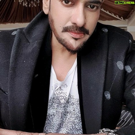 Ananta Jalil - 625 Likes -