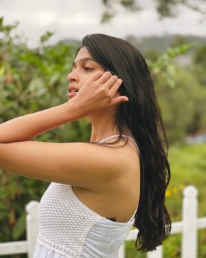 Ananthika Sanilkumar Instagram - 🤍🦋