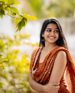 Actress Ananthika Sanilkumar HD Instagram Photos and Wallpapers April 2024