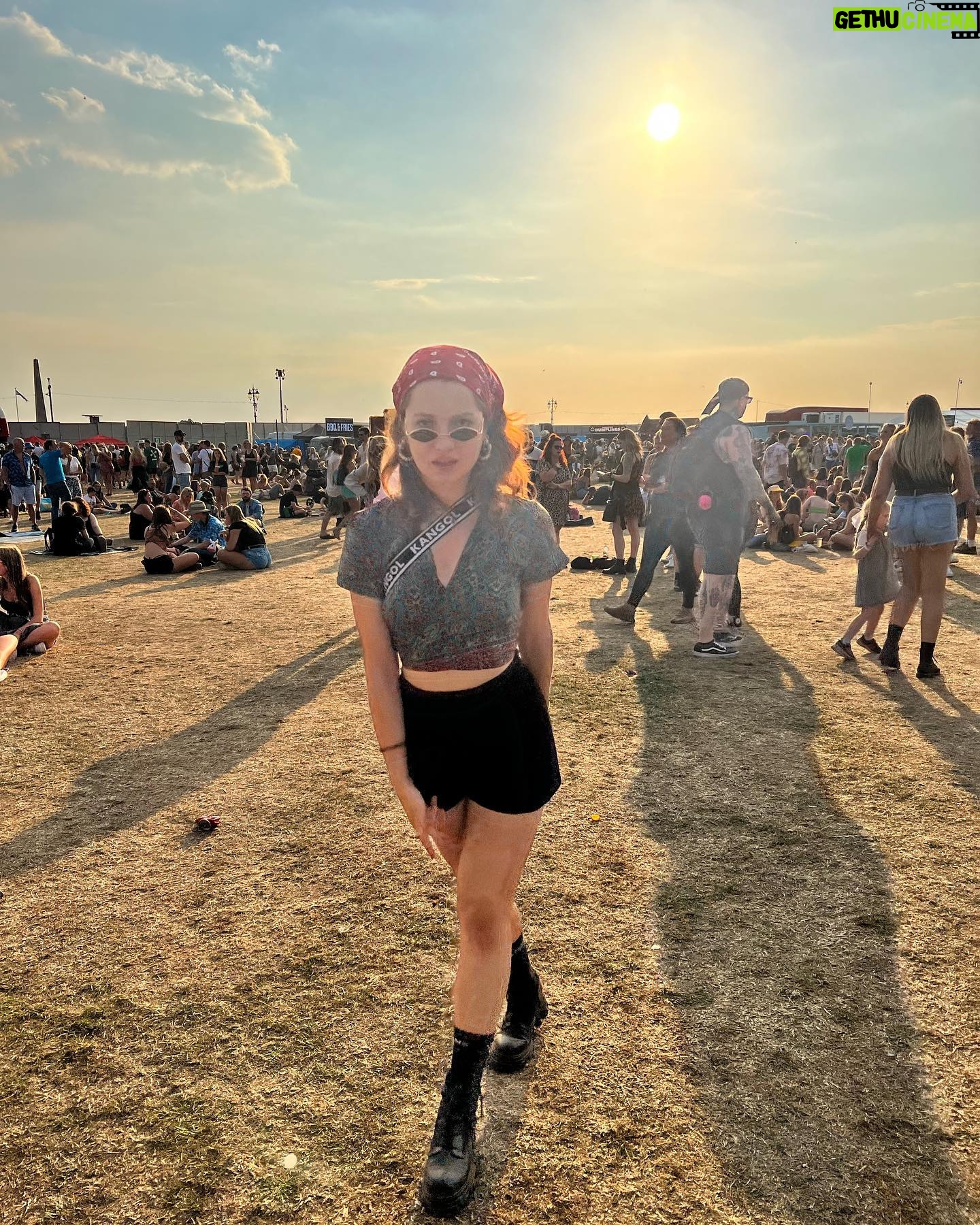 Anastasia Martin - 2.2K Likes - I couldnāt wait to tell you why Iām standing here with this awkward smile š¤