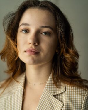 Anastasia Martin Instagram - @yellowbellyphoto 💛