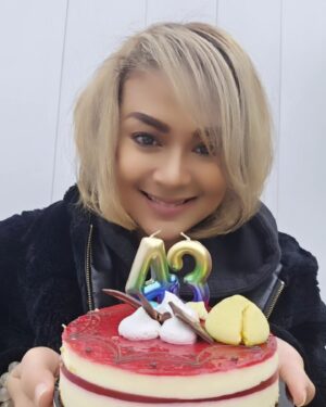 Anastasia Novie Instagram - Celebrating another year of my life.. i might not be the richest person in the world or the world’s president but I have happiness, peace of mind, and most importantly the gift of life. Thank you, God, for blessing me with such priceless gifts...
On my birthday, I celebrate these little but priceless things..
 I thank you from the bottom of my heart for blessing me with this day. Thank you for adding another year of life... 🧡
Happy Birthday to me ... 🧡

#birthday
#mybirthday
#fortythree 
#13
#november
#2023
#italy
#blessed
#mystory