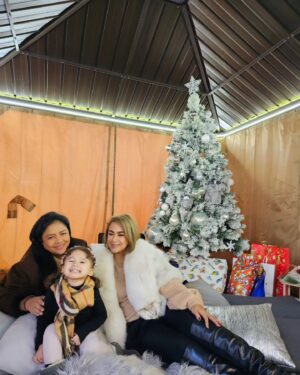Anastasia Novie Instagram - Terlalu gemezzzz @aurora13012021 🩷

#christmas 
#merrychristmas 
#december
#2023
#family
#italy