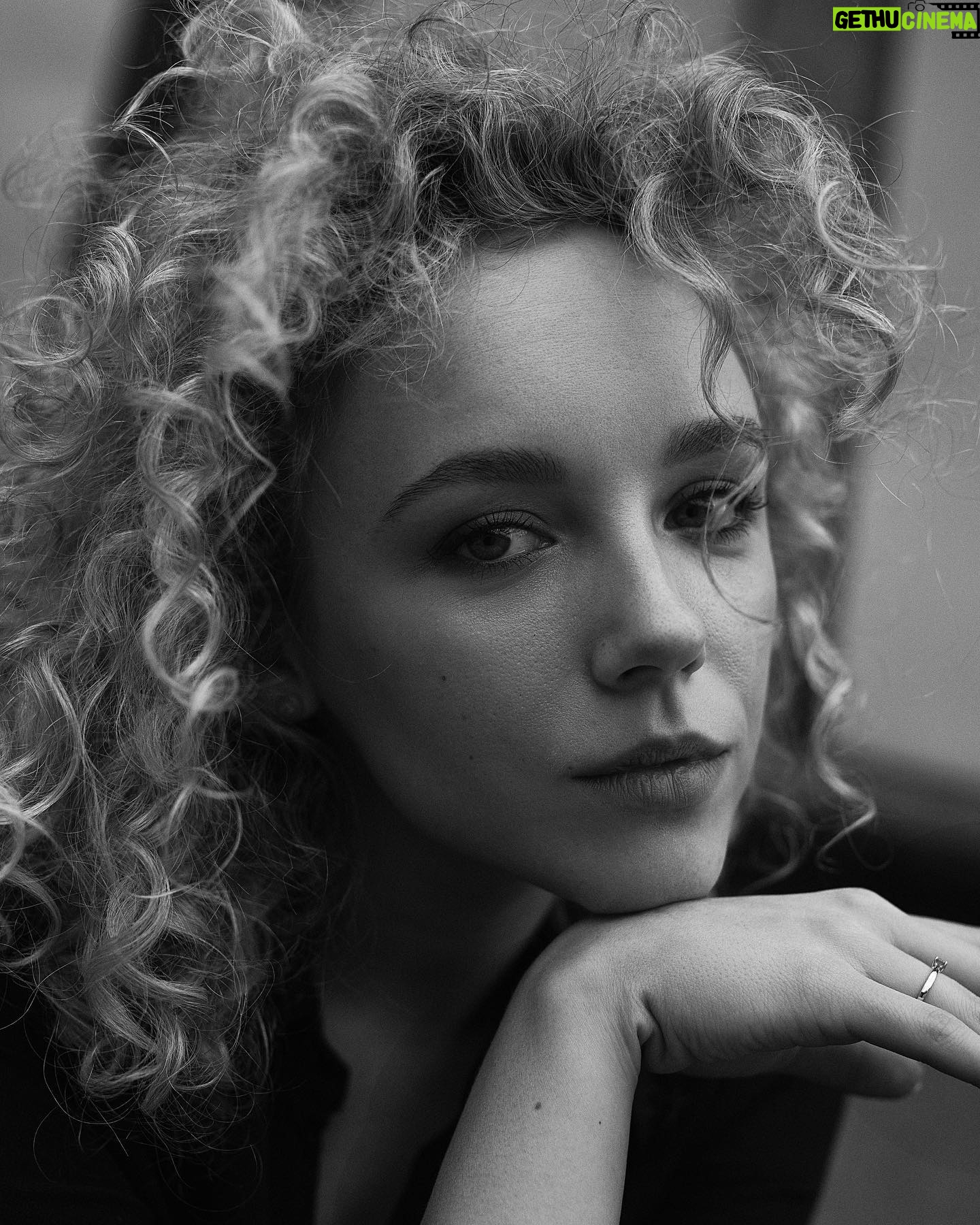 Anastasia Talyzina - 5.1K Likes - Я верю в безусловную любовь, в безвозмездную поддержку, в доброе, светлое слово, в улыбку, в тихую случайную помощь. Верю, что мы меняем мир, начиная с себя. Верю в доброе божественное начало в человеке и верю в то, что пронесу свою Веру через всю жизнь🤍
.
.
Ph. Шикарная @photokush_ ✨