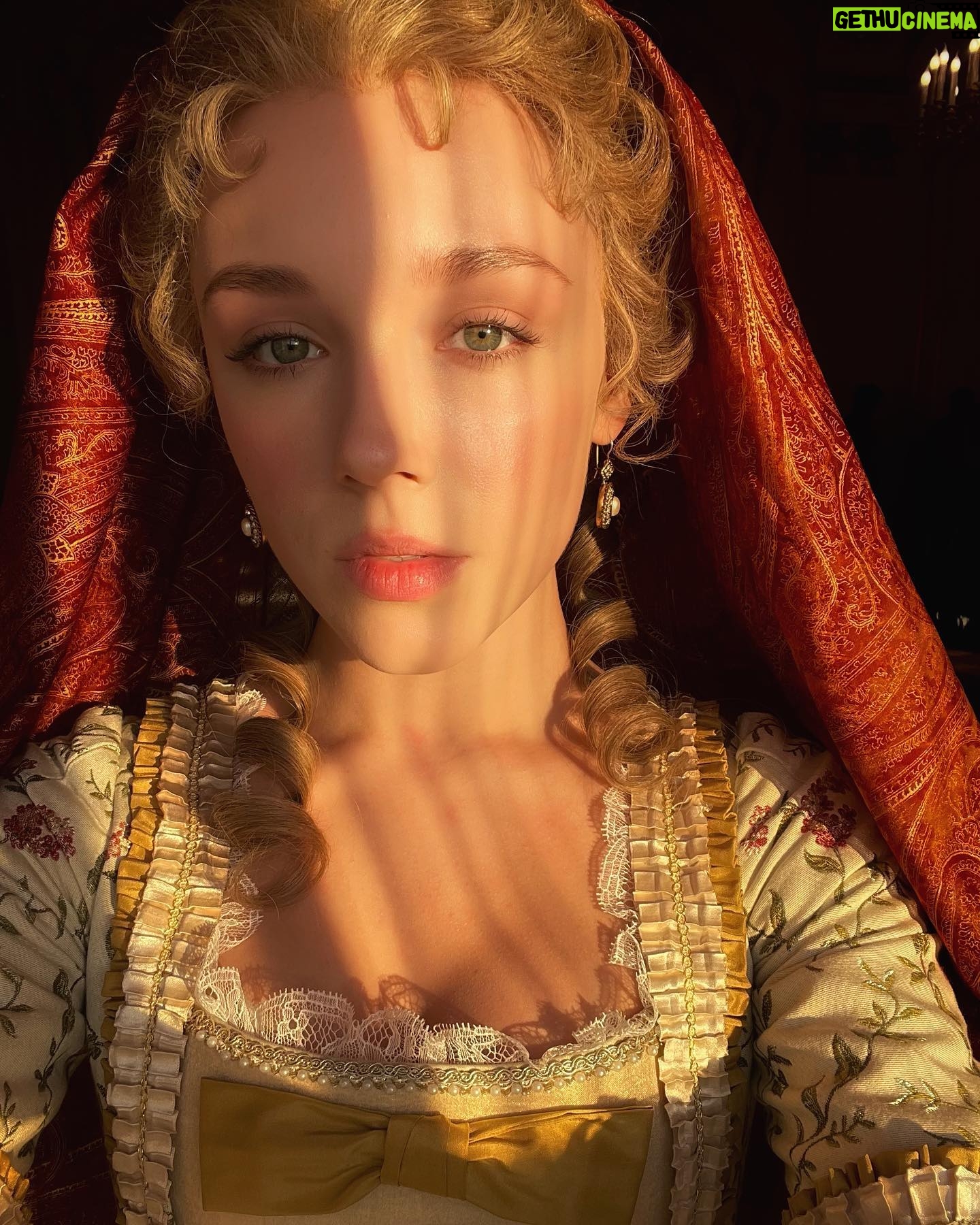 Anastasia Talyzina - 3.3K Likes - «Императрицы»
Реж. Андрей Кравчук
.
.
Трогательная история становления Елизаветы Петровны💛