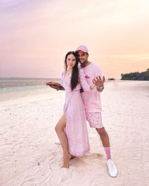 Anastasiya Shvetsova Instagram - Наши Мальдивы 🇲🇻 @cocoonmaldives 

Ps супер фотошоп на его фотках делаю я 😂😅

#тигрвглазахдракона