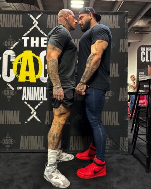 Anatoliy Lakutsyn Instagram - Meet up with huuuuge legend!🦍💪🏽 @martynfordofficial