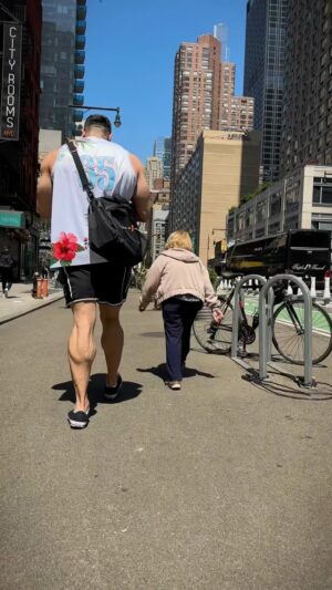 Anatoliy Lakutsyn Instagram - Giants are already on the threshold of this world 👀😳