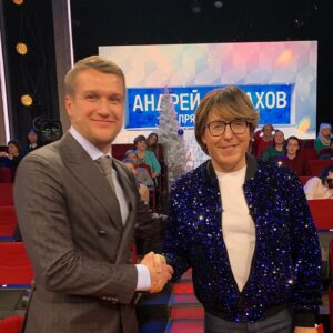 Anatoliy Rudenko Instagram - Расплылся в улыбке!) От радости, что сегодня у дорогого @malakhov007, - день рождения!)🎁🥳🌞

Поздравляю тебя с юбилеем!) Крепкого здоровья!) Успехов во всех начинаниях!) И верных, преданных друзей!)🤗🤗🤗