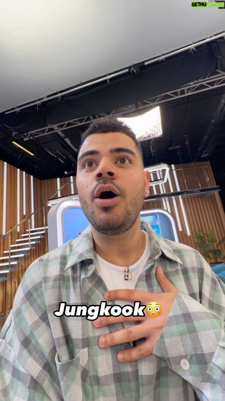 Anatoliy Tsoi - 125.4K Likes - Отмечай Чонгука🤣🖤