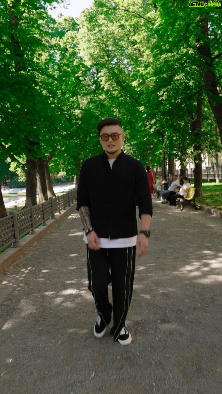 Anatoliy Tsoi - 2.3K Likes - BOM на улицах Москвы 🔥