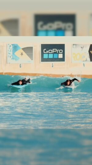Anders Holm Instagram - We’ve always given @blakeanderson a hard time because he can’t skate and he can’t play guitar, but dammit, the dude surfs for the first time and is frickin gnar about it. Our high five never connected… #TIItour @wacosurf_tx